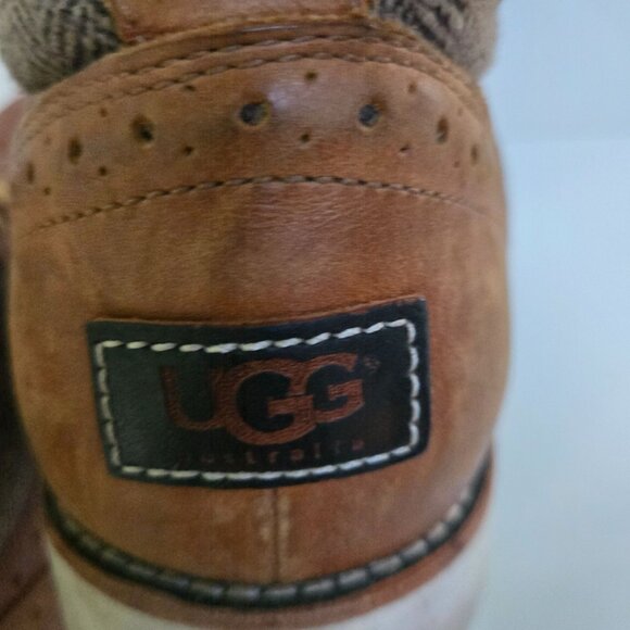 Ugg 3239 Brown Leather Wingtip Shearling Lined Vibram Sole Chukka Boots Size 12 - Picture 10 of 13